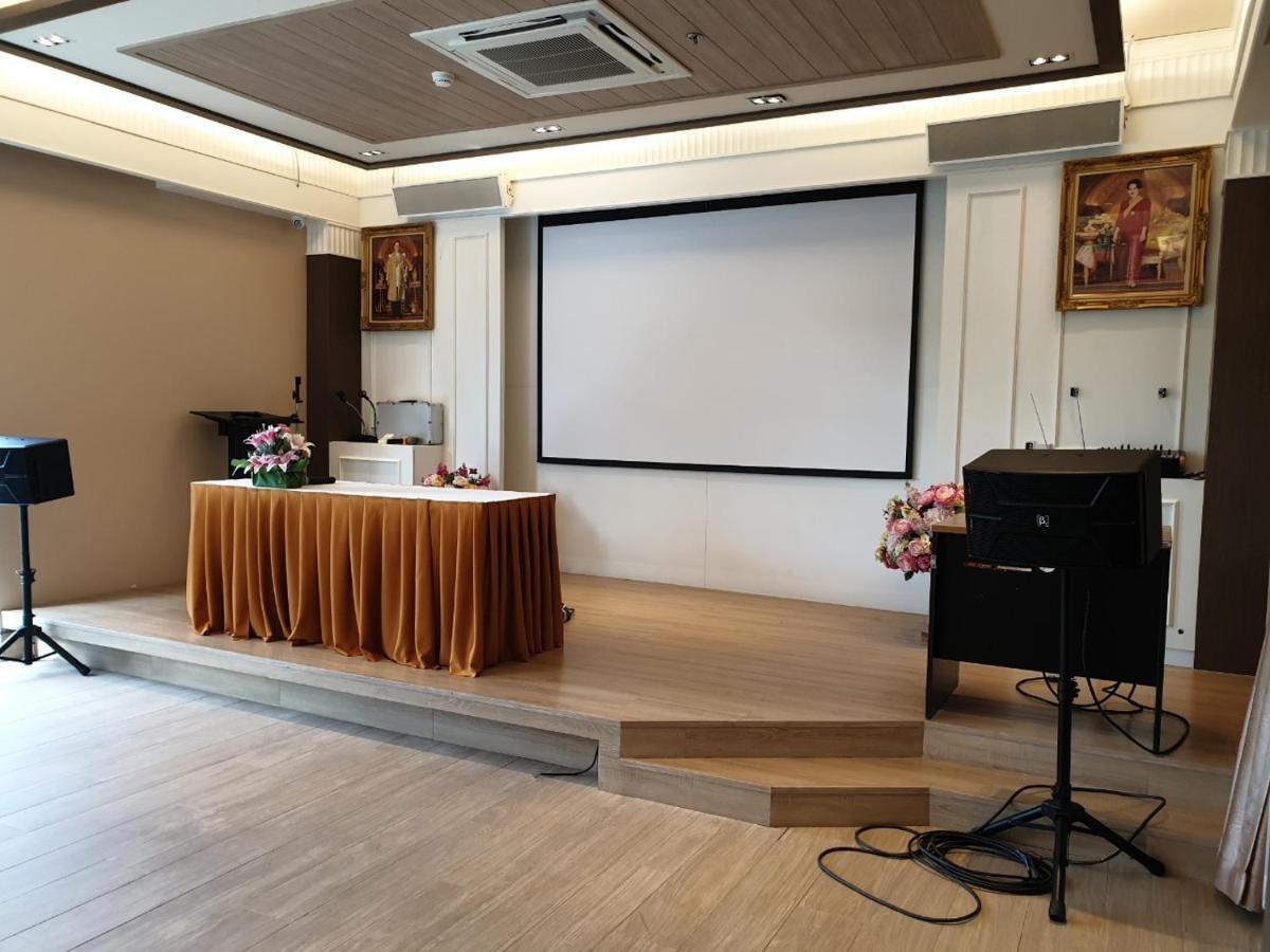 Swan Lake Hotel Sattahip Exterior foto