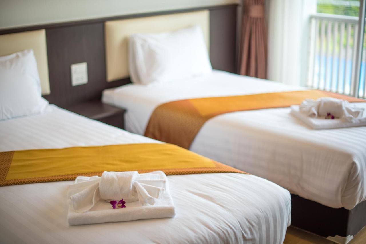 Swan Lake Hotel Sattahip Exterior foto