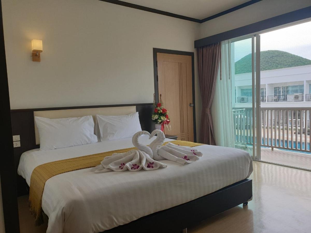 Swan Lake Hotel Sattahip Exterior foto
